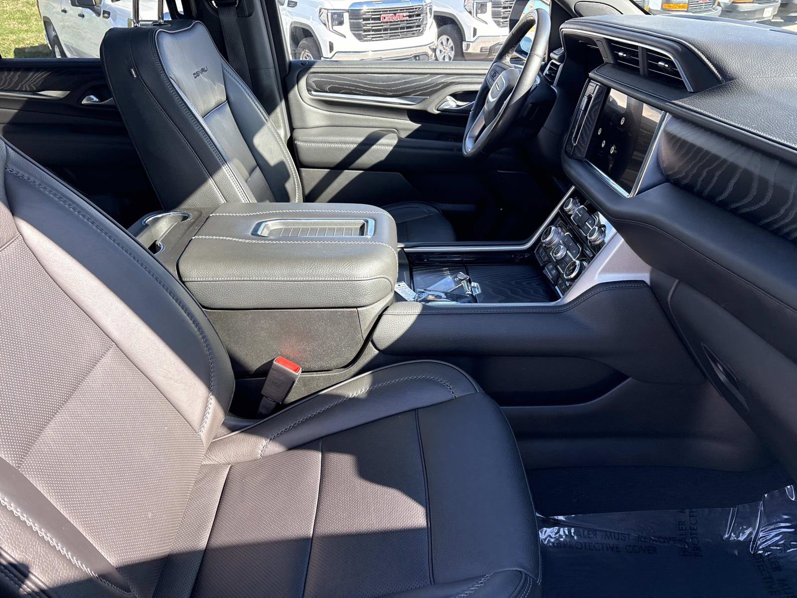 Certified 2022 GMC Yukon Denali image 34