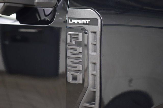 Used 2024 Ford F250 Lariat w/ Lariat Ultimate Package image 13