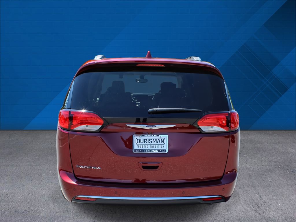 Used 2020 Chrysler Pacifica Touring-L Plus FWD image 8