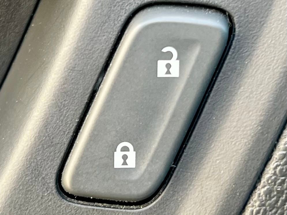 Used 2021 GMC Canyon AT4 w/ Driver Alert Package image 26