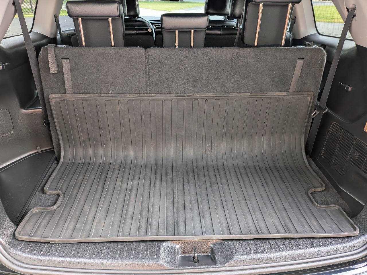 Used 2019 Toyota Highlander XLE AWD/4WD image 12