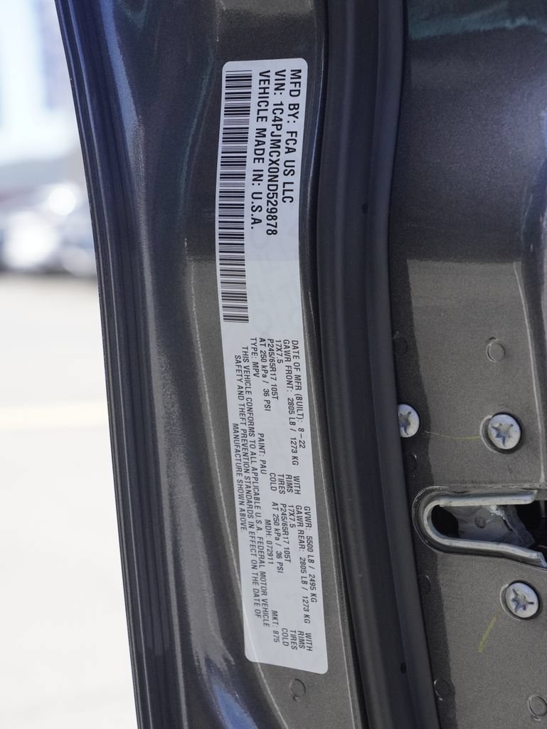 Used 2022 Jeep Cherokee Latitude AWD/4WD image 30