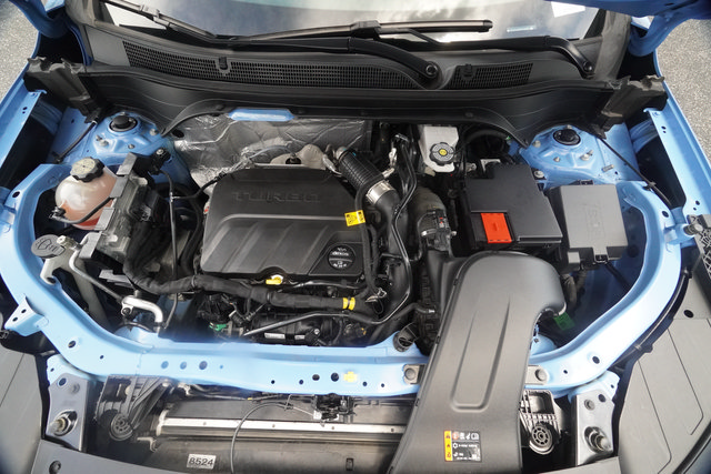 Used 2024 Chevrolet Trax RS w/ Sunroof Package FWD image 9