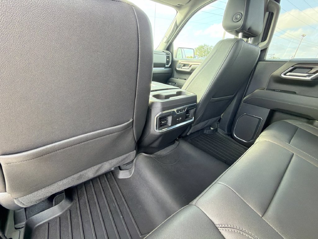 Used 2022 GMC Sierra 1500 SLT w/ SLT Convenience Package AWD/4WD image 25