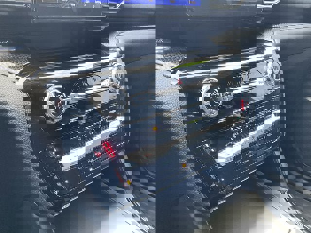 Used 2022 Ford Explorer ST w/ ST Street Pack image 10