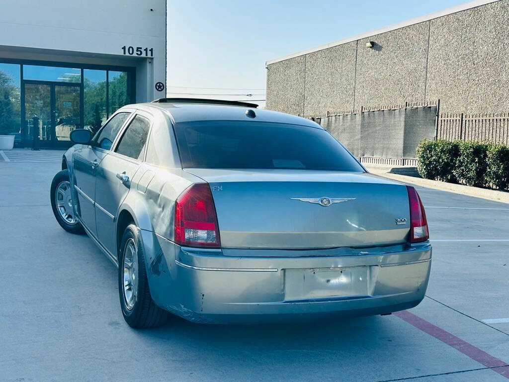 Used 2006 Chrysler 300 Touring image 6