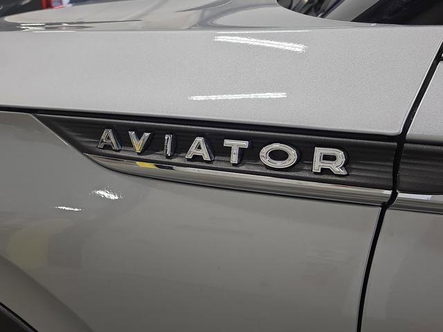 Used 2020 Lincoln Aviator Reserve w/ Equipment Group 201A image 39