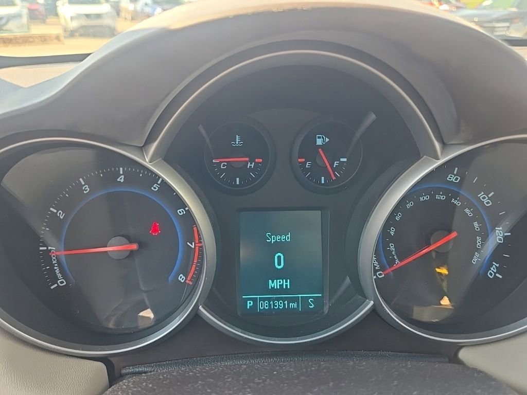 Used 2012 Chevrolet Cruze LT FWD image 12