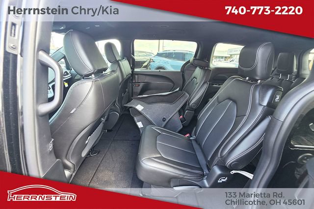 New 2026 Chrysler Voyager LX FWD image 22