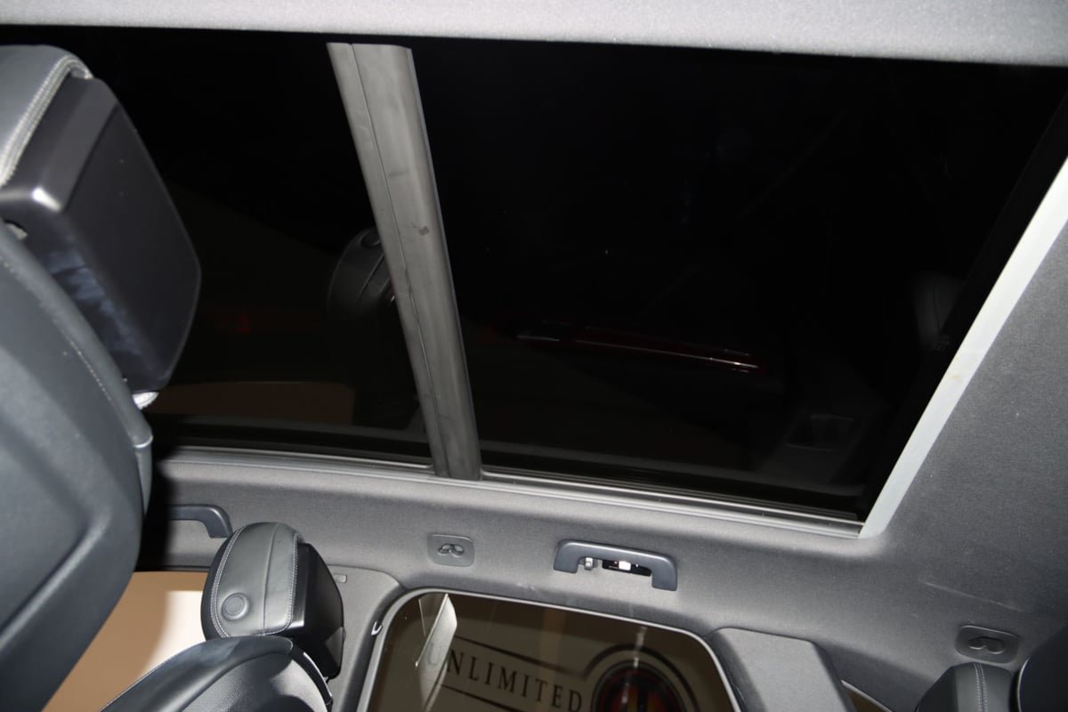 Used 2022 Porsche Cayenne Platinum Edition AWD/4WD image 13