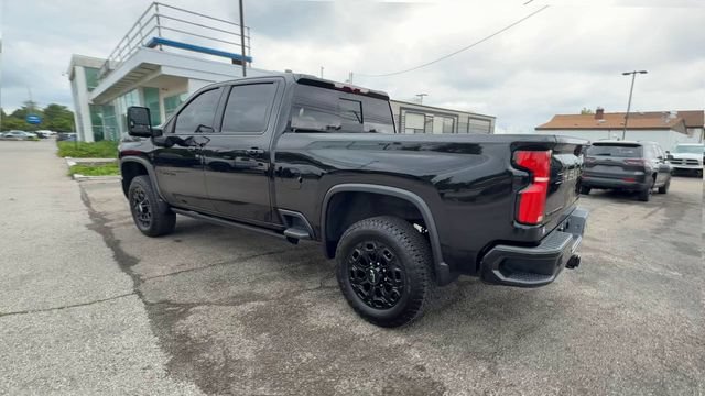 Used 2024 Chevrolet Silverado 2500 LTZ w/ LTZ Plus Package AWD/4WD image 6