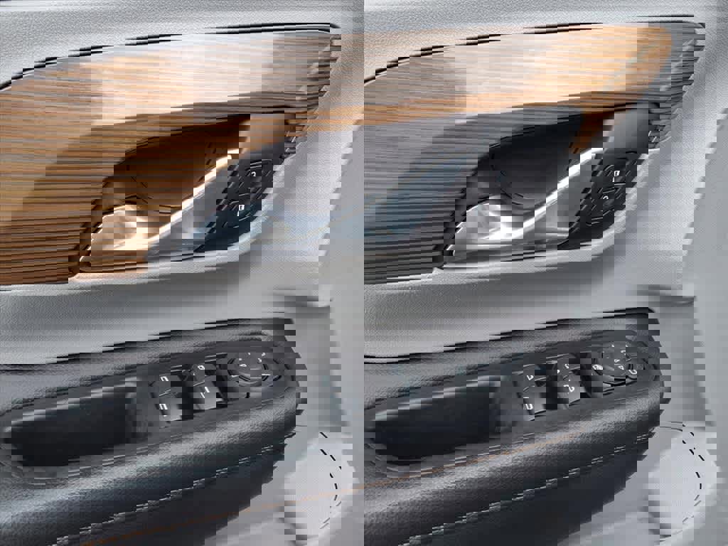 Used 2018 GMC Terrain SLE image 14