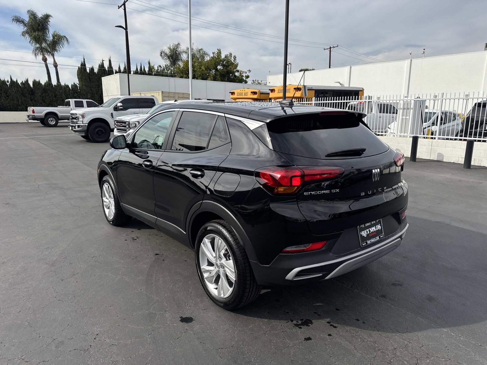 Used 2025 Buick Encore GX Preferred image 7