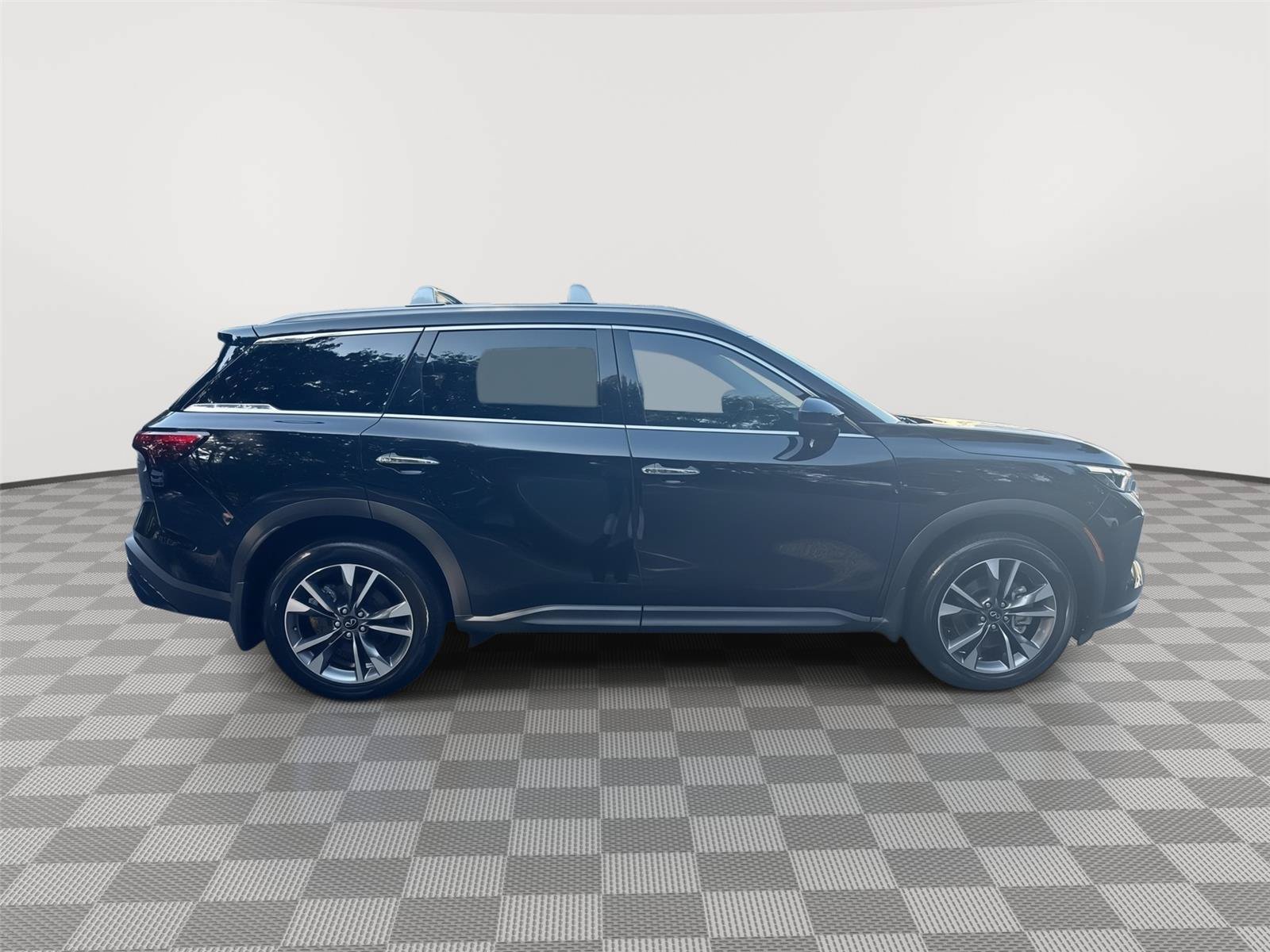 Used 2025 INFINITI QX60 Luxe w/ Cargo Package FWD image 5