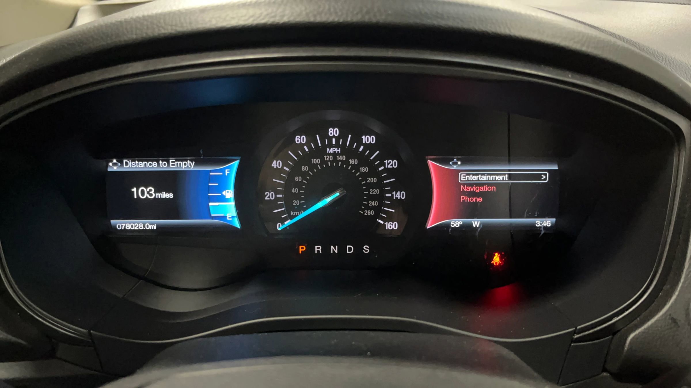 Used 2018 Ford Fusion SE w/ Equipment Group 201A image 24