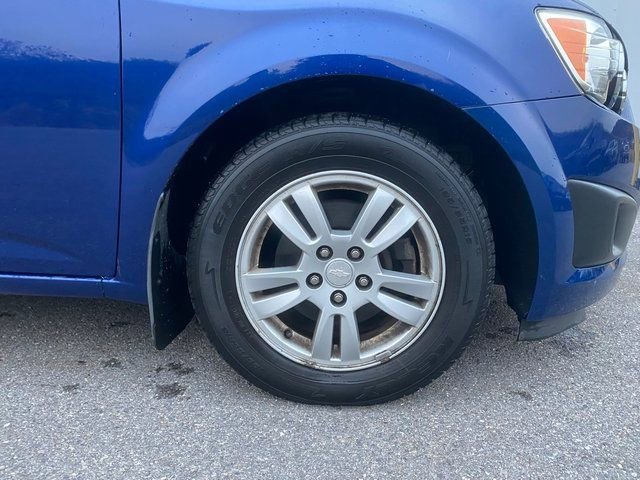 Used 2014 Chevrolet Sonic LT w/ Fun and Sun Package image 17