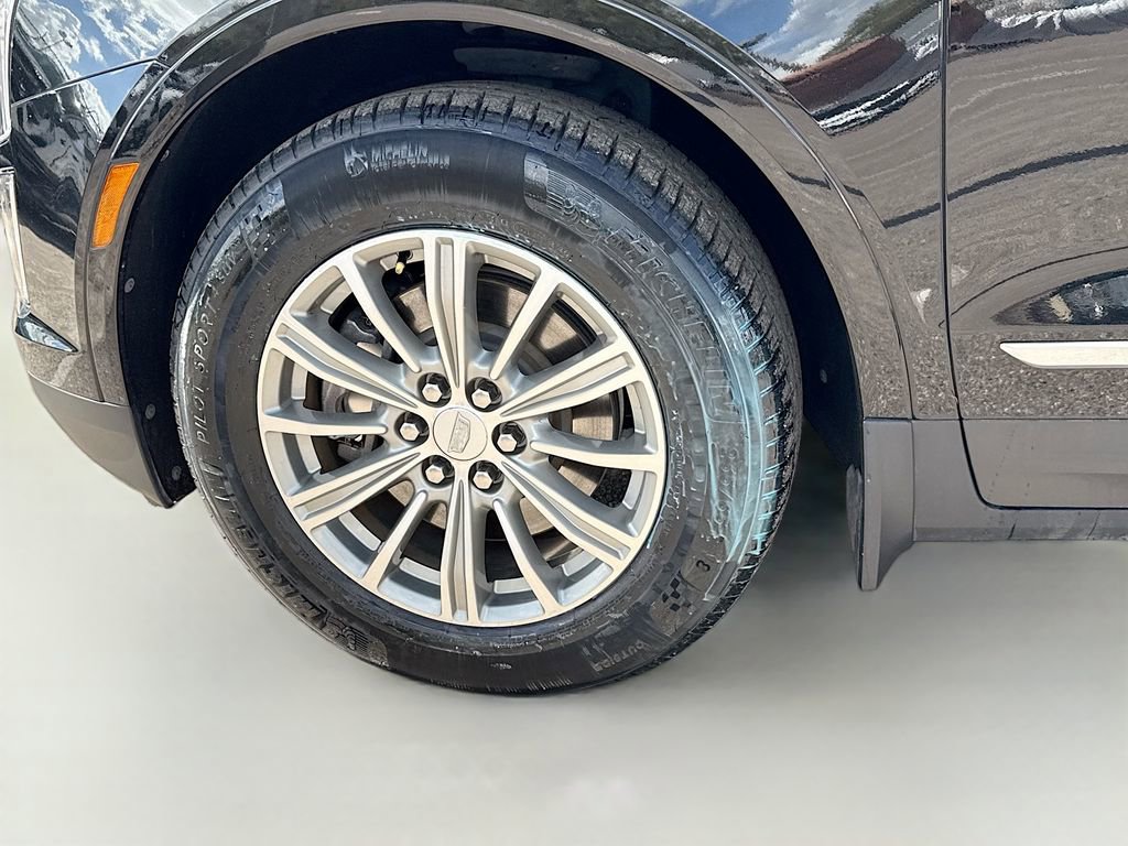 Used 2019 Cadillac XT5 Luxury image 41