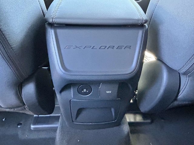 New 2027 Ford Explorer Active RWD image 15