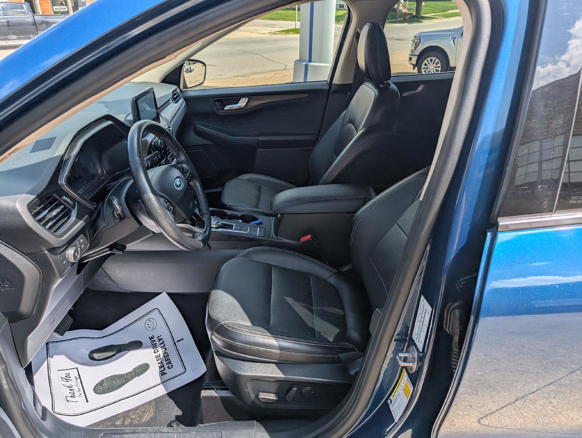 Used 2020 Ford Escape Titanium AWD/4WD image 11