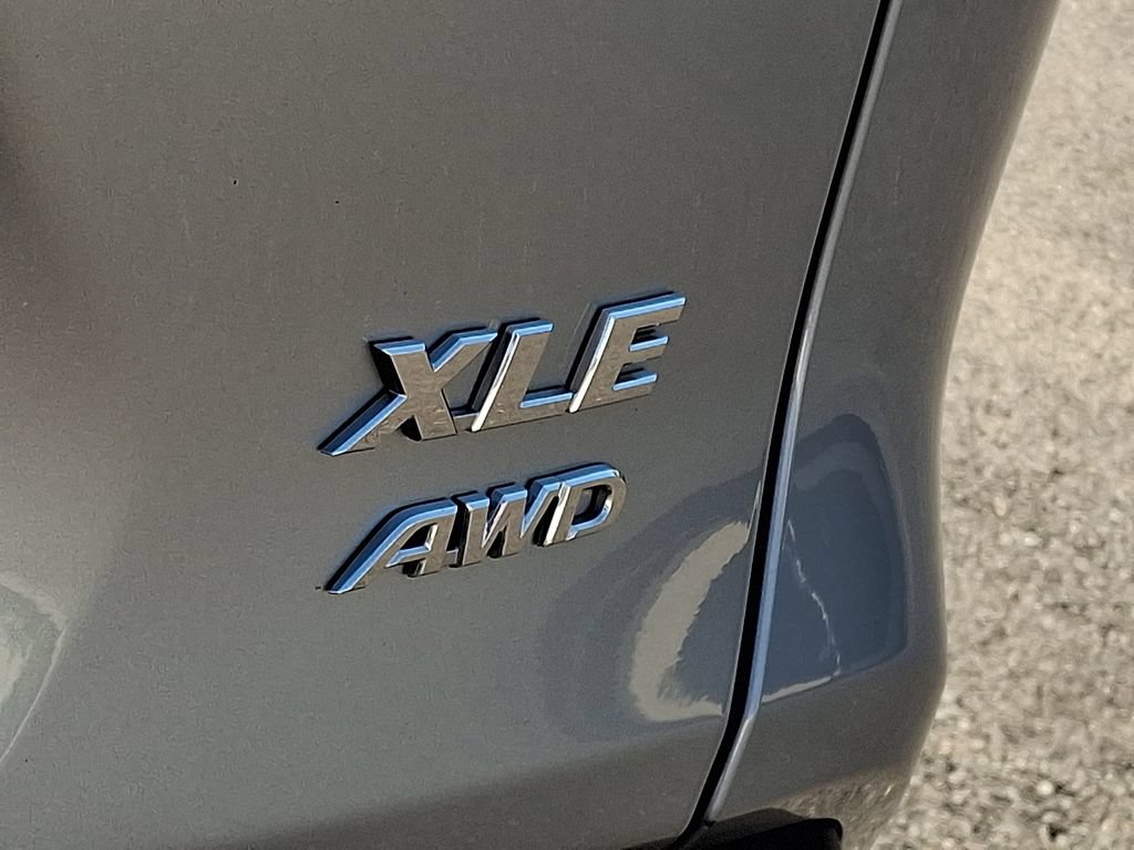 Certified 2025 Toyota RAV4 XLE AWD/4WD image 32