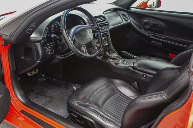 Used 2000 Chevrolet Corvette Convertible w/ Memory Pkg RWD image 17
