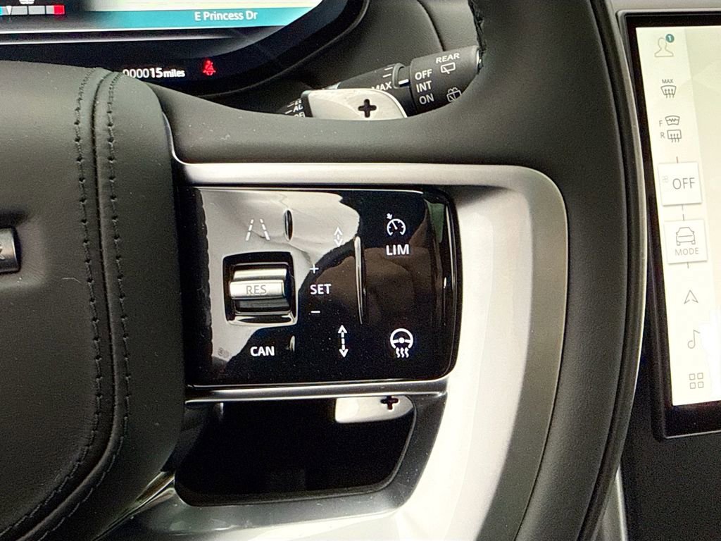 New 2026 Land Rover Range Rover SE image 13