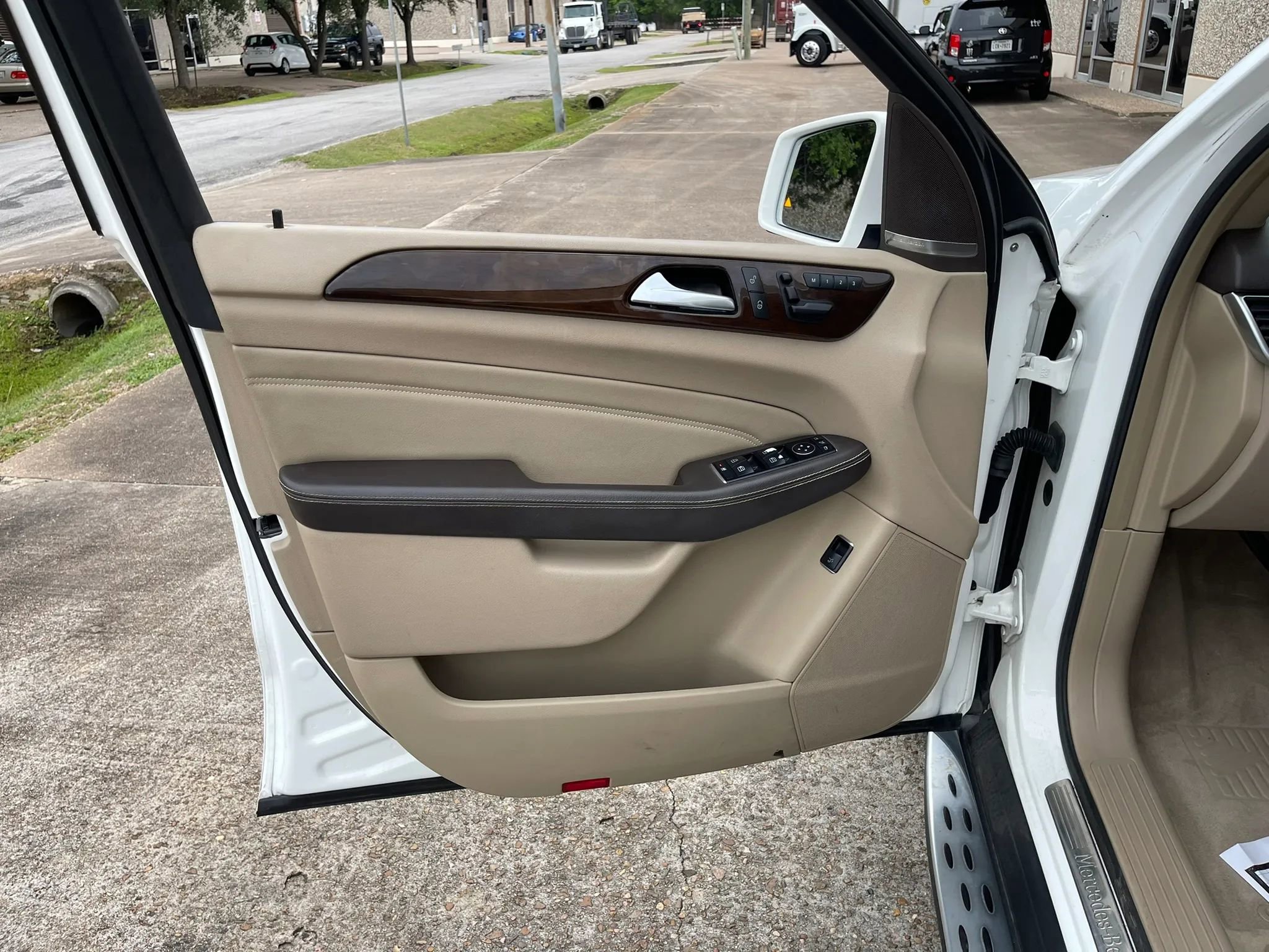 Used 2015 Mercedes-Benz ML 350 2WD image 21