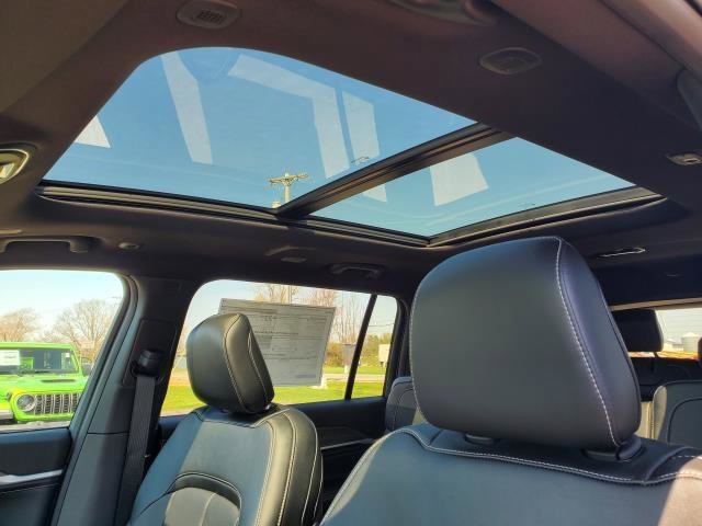 New 2026 Jeep Grand Cherokee L Limited AWD/4WD image 6