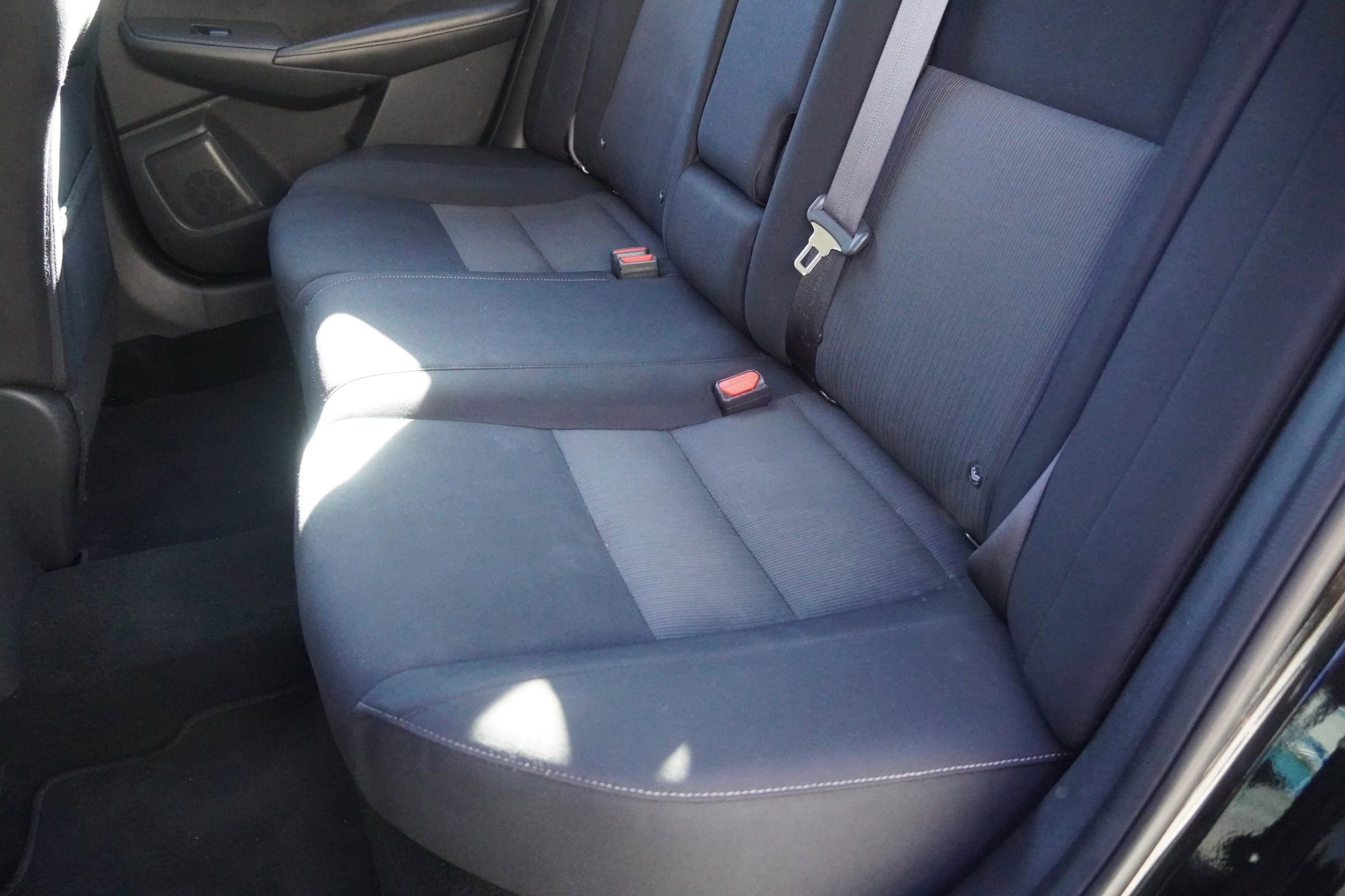 Used 2020 Nissan Sentra SV w/ Trunk Package image 27