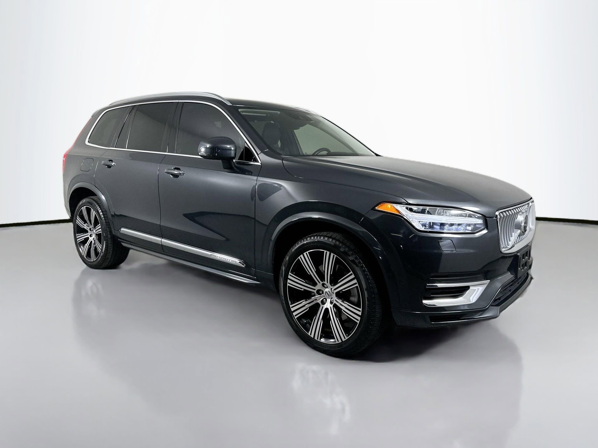 Used 2021 Volvo XC90 T8 Inscription Expression image 3