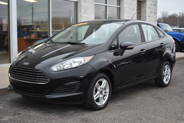 Used 2019 Ford Fiesta SE w/ Cold Weather Package image 9