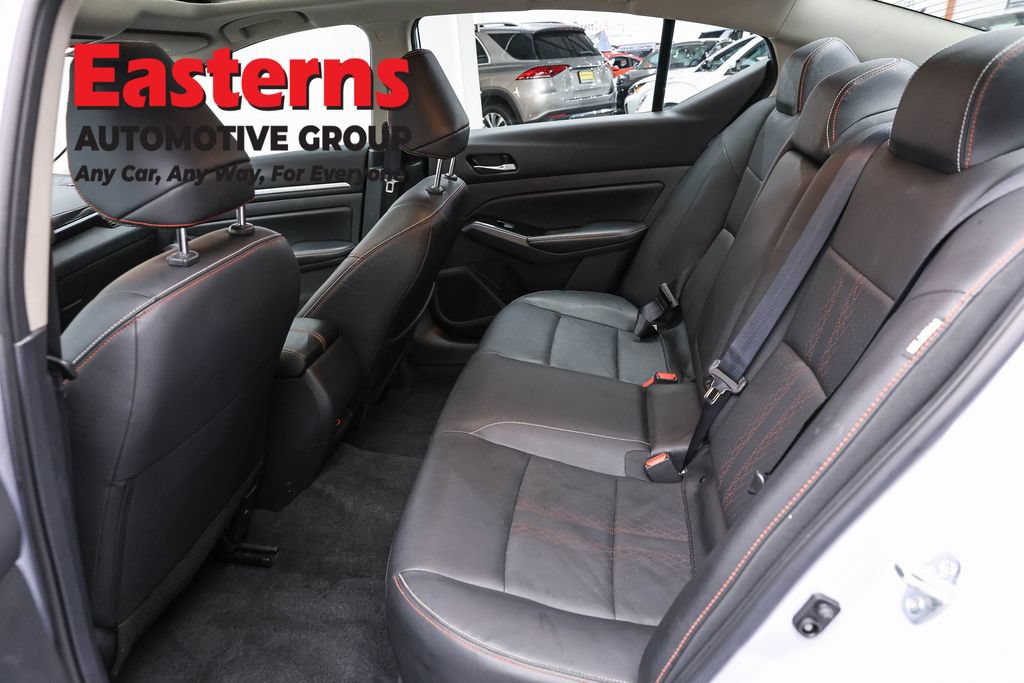 Used 2025 Nissan Altima 2.5 SR w/ SR Premium Package AWD/4WD image 21