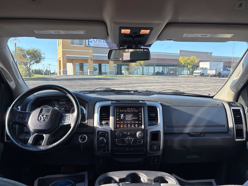 Used 2017 RAM 1500 Classic SLT w/ SLT Plus D←cor Group AWD/4WD image 12