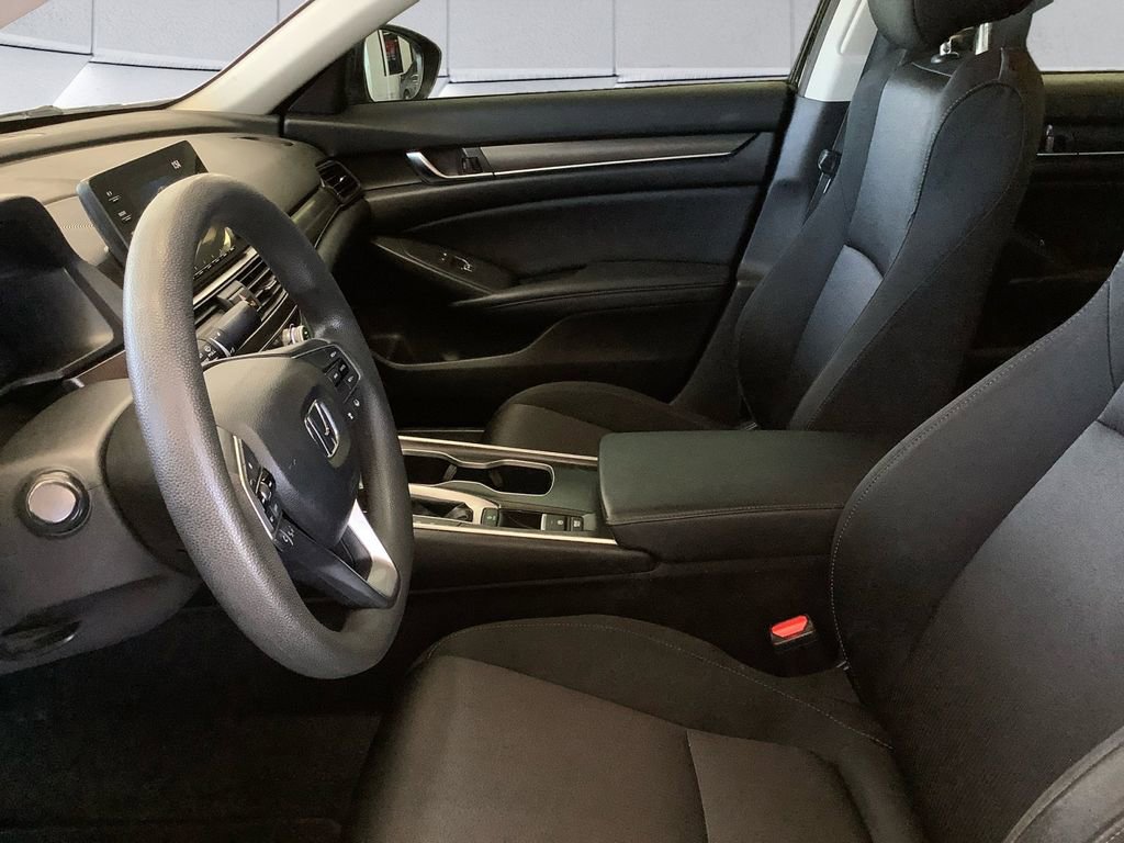 Used 2018 Honda Accord LX image 7