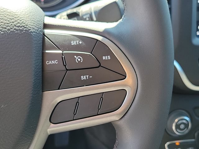 Used 2022 Jeep Cherokee Latitude Lux AWD/4WD image 13