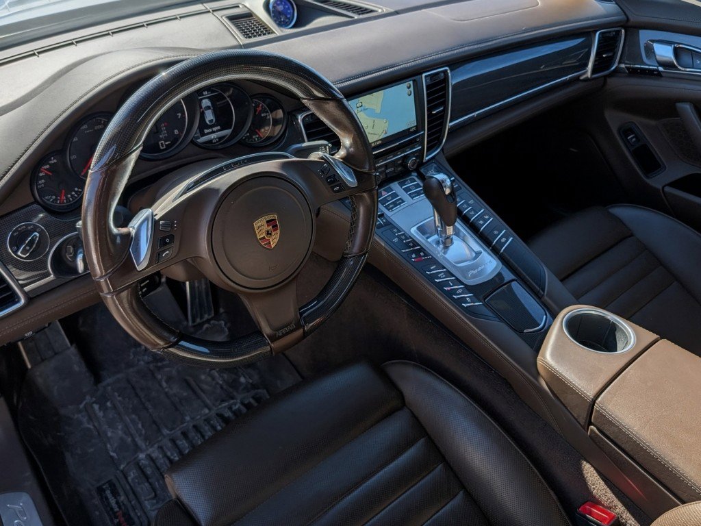 Used 2016 Porsche Panamera GTS image 16