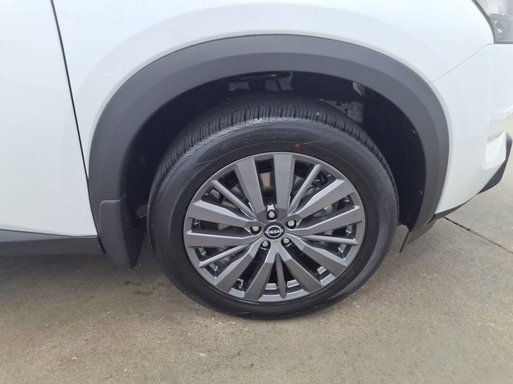New 2025 Nissan Pathfinder SL image 25