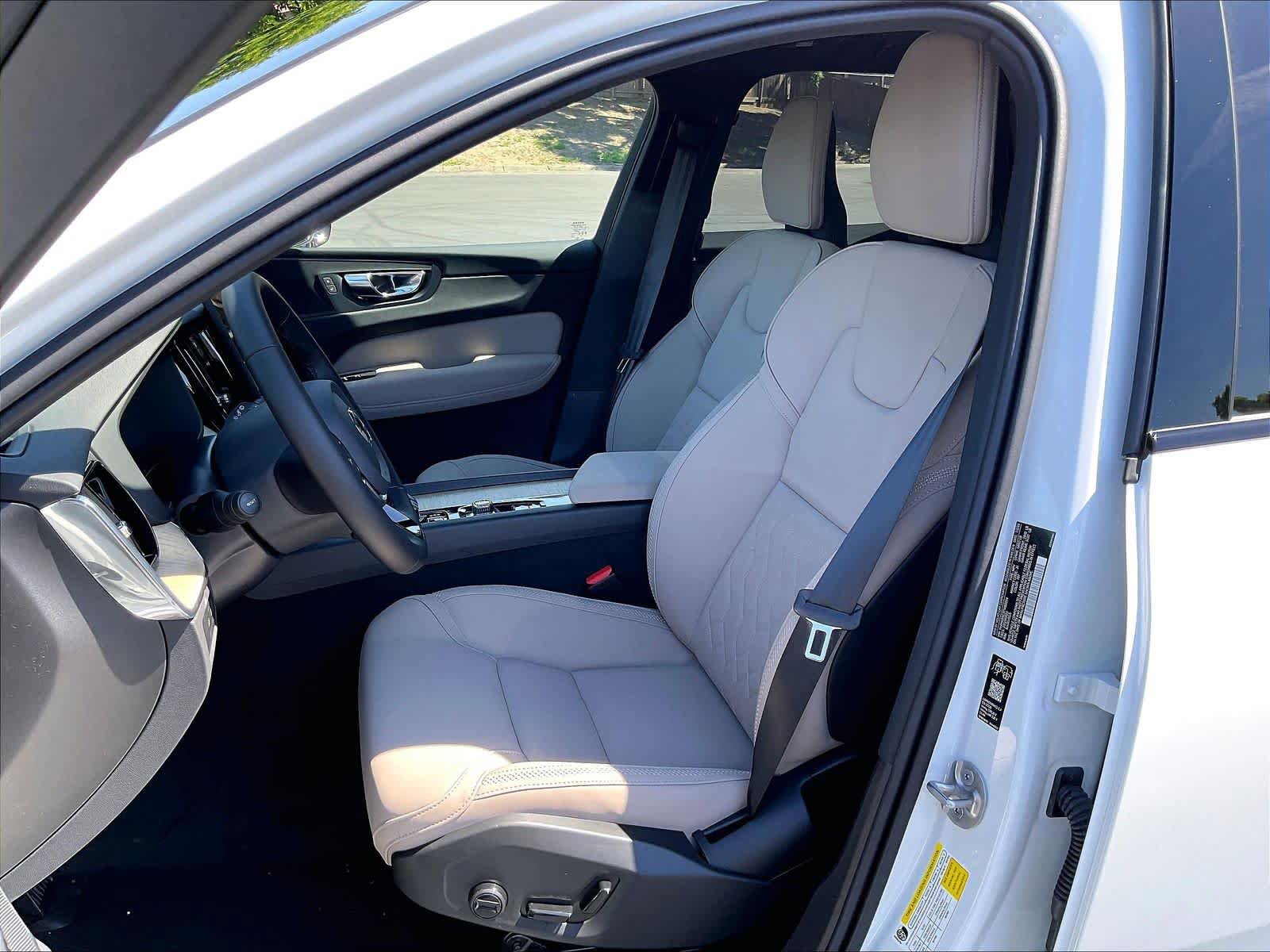 New 2026 Volvo XC60 T8 Plus w/ Climate Package AWD/4WD image 11