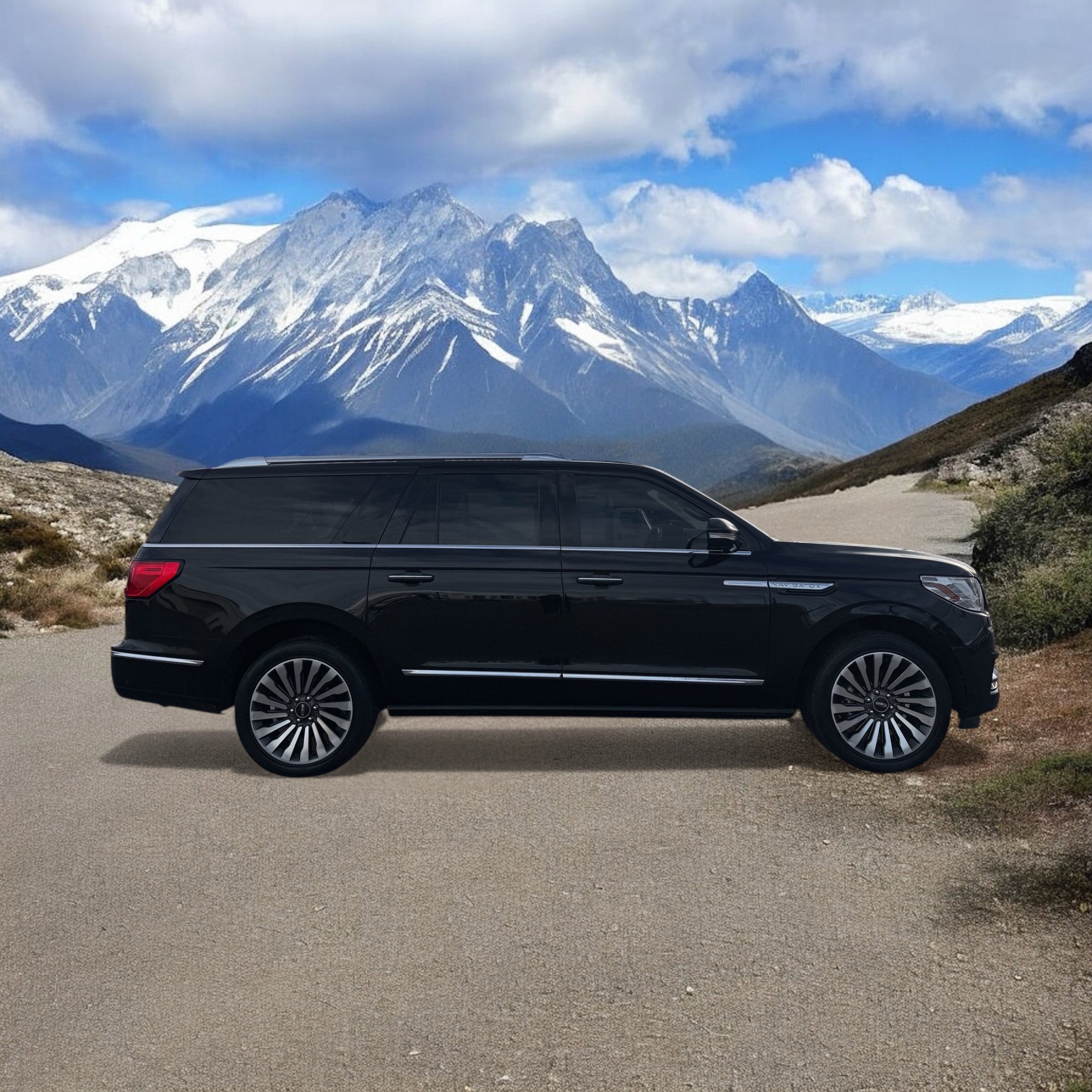 Used 2020 Lincoln Navigator L Reserve w/ Luxury Package image 6