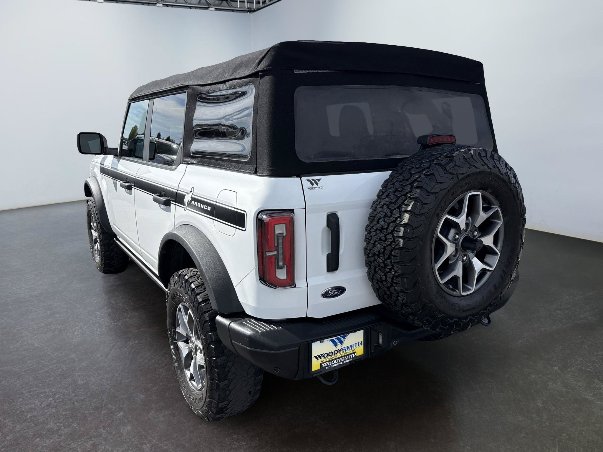 Used 2021 Ford Bronco 4-Door AWD/4WD image 3