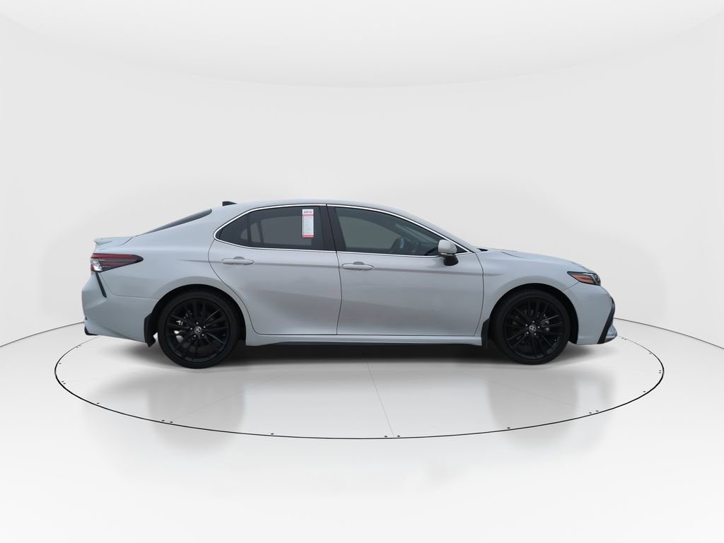 Used 2024 Toyota Camry XSE FWD image 9