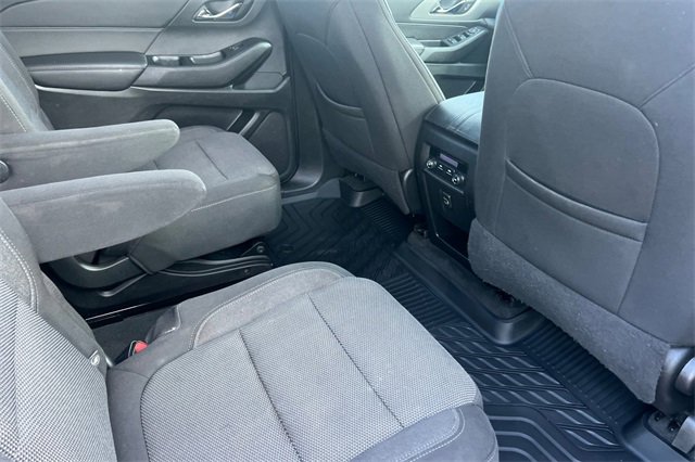 Used 2023 Chevrolet Traverse LT image 19