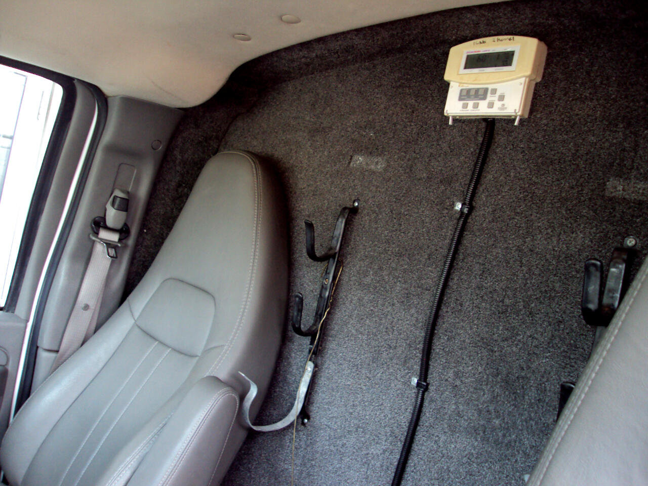 Used 2013 GMC Savana 1500 AWD image 17