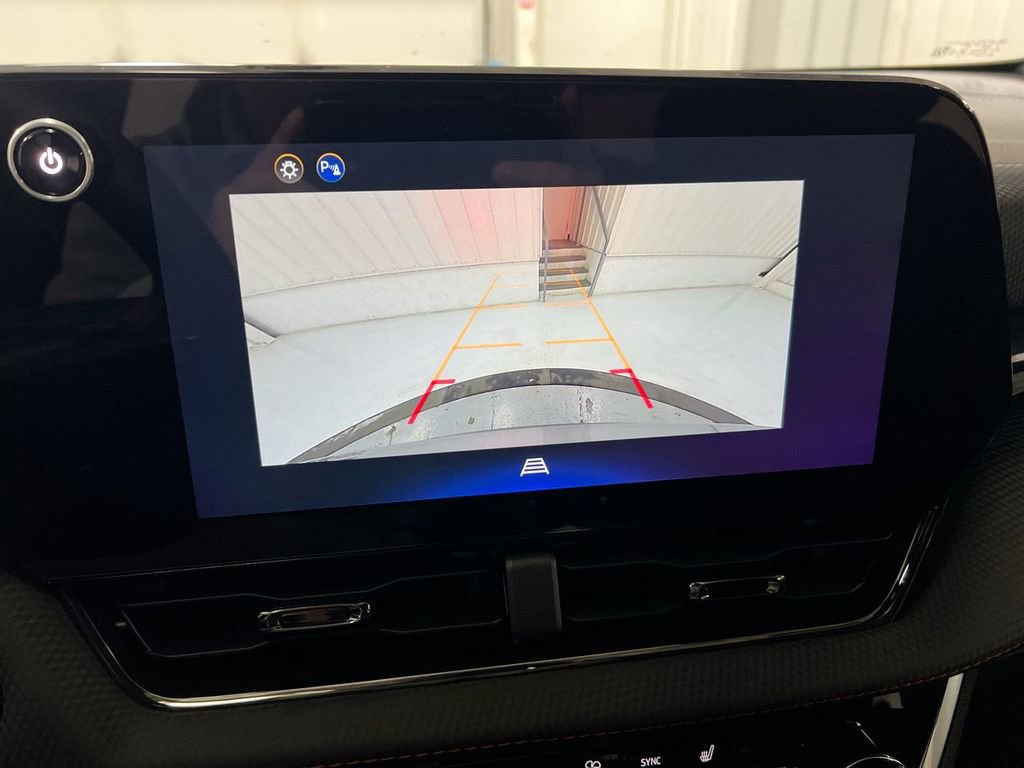Used 2025 Chevrolet Equinox RS AWD/4WD image 15