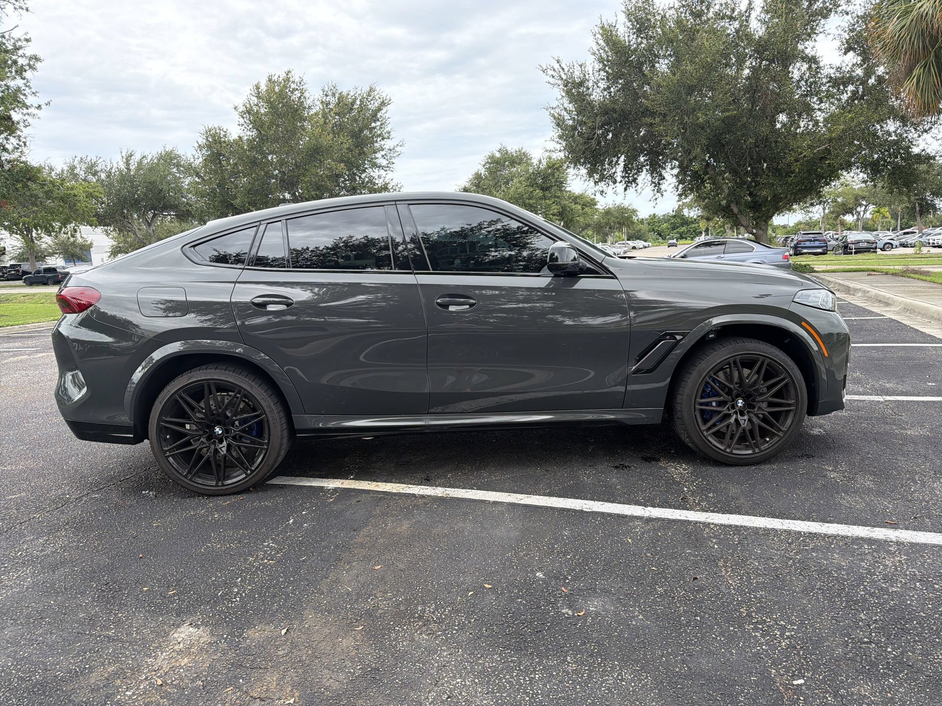 Used 2026 BMW X6 M Competition AWD/4WD image 3