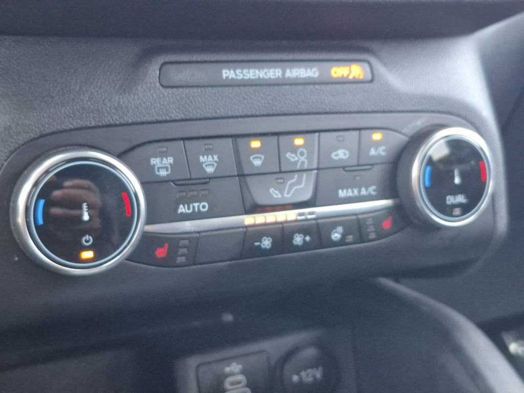 Used 2024 Ford Escape ST-Line image 25