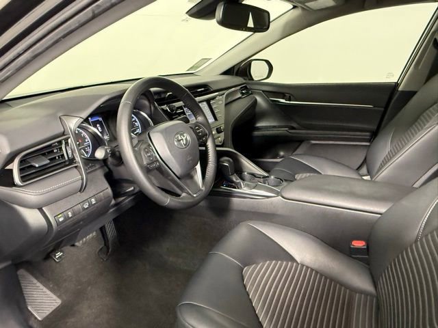 Used 2020 Toyota Camry SE w/ Convenience Package FWD image 23
