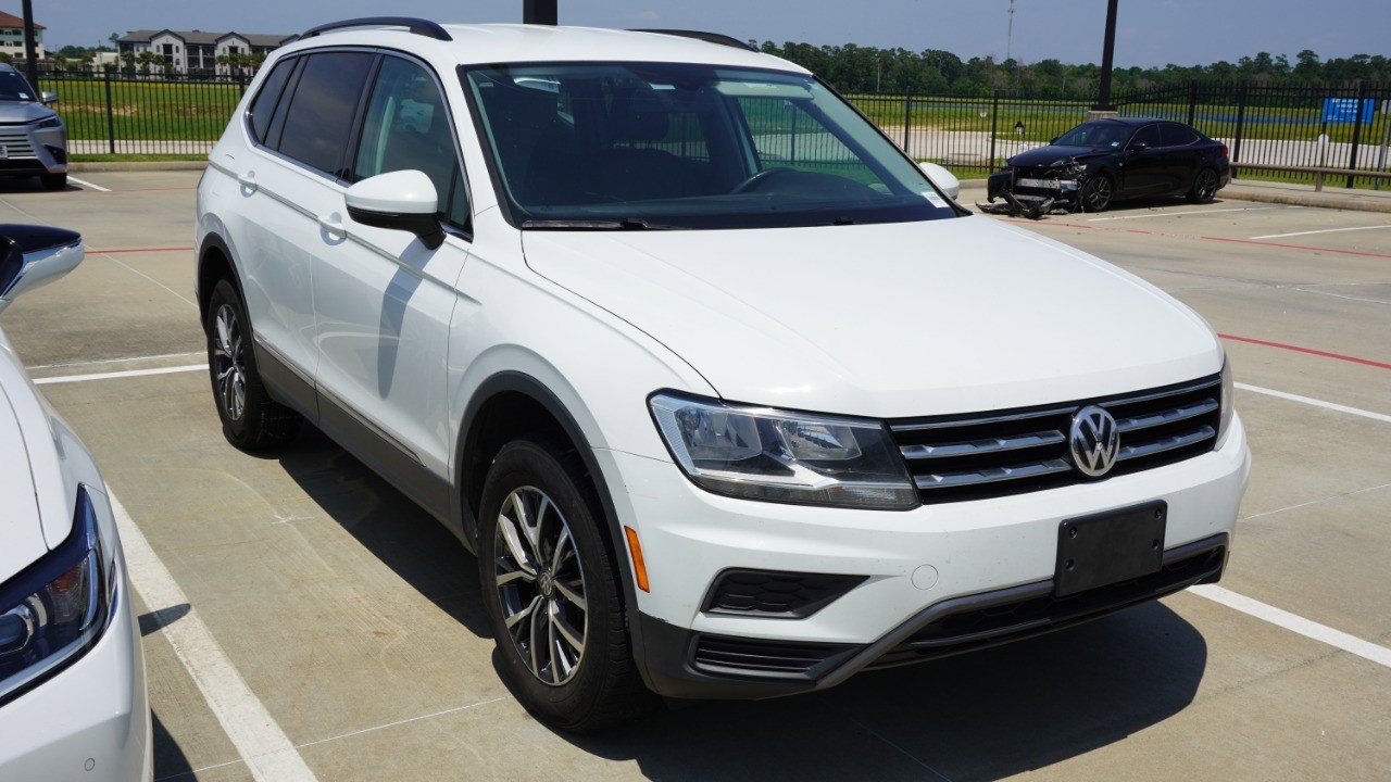 Used 2020 Volkswagen Tiguan SE FWD image 3