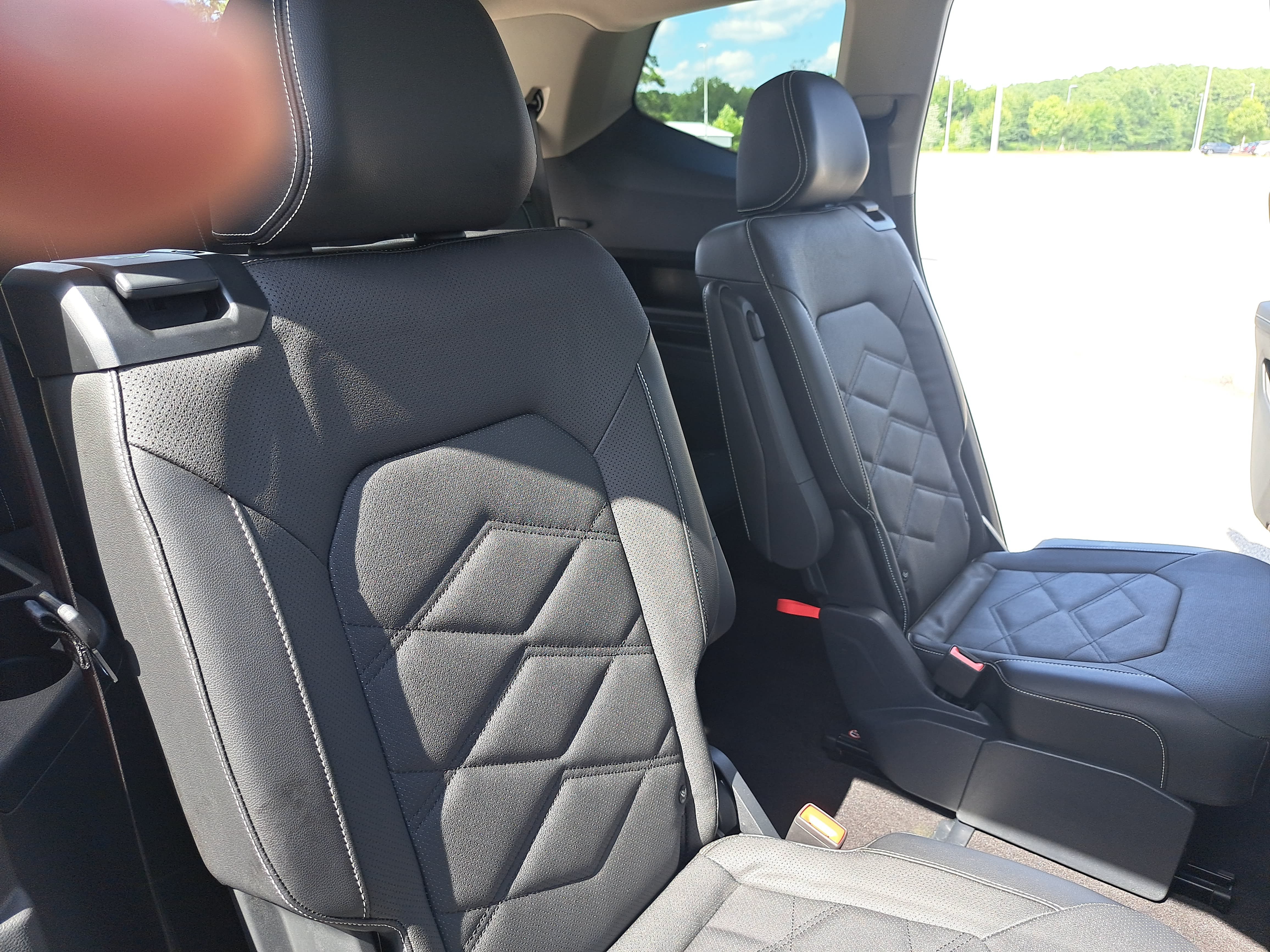 Certified 2024 Volkswagen Atlas SE FWD image 12