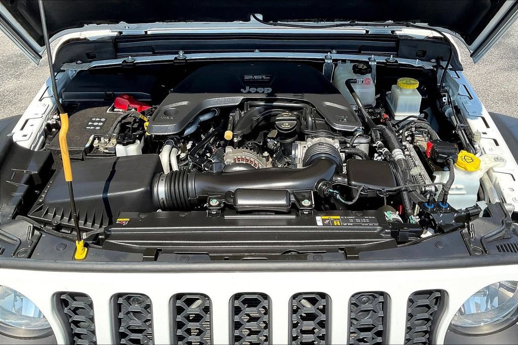 Used 2020 Jeep Gladiator Rubicon w/ Trailer Tow Package AWD/4WD image 34